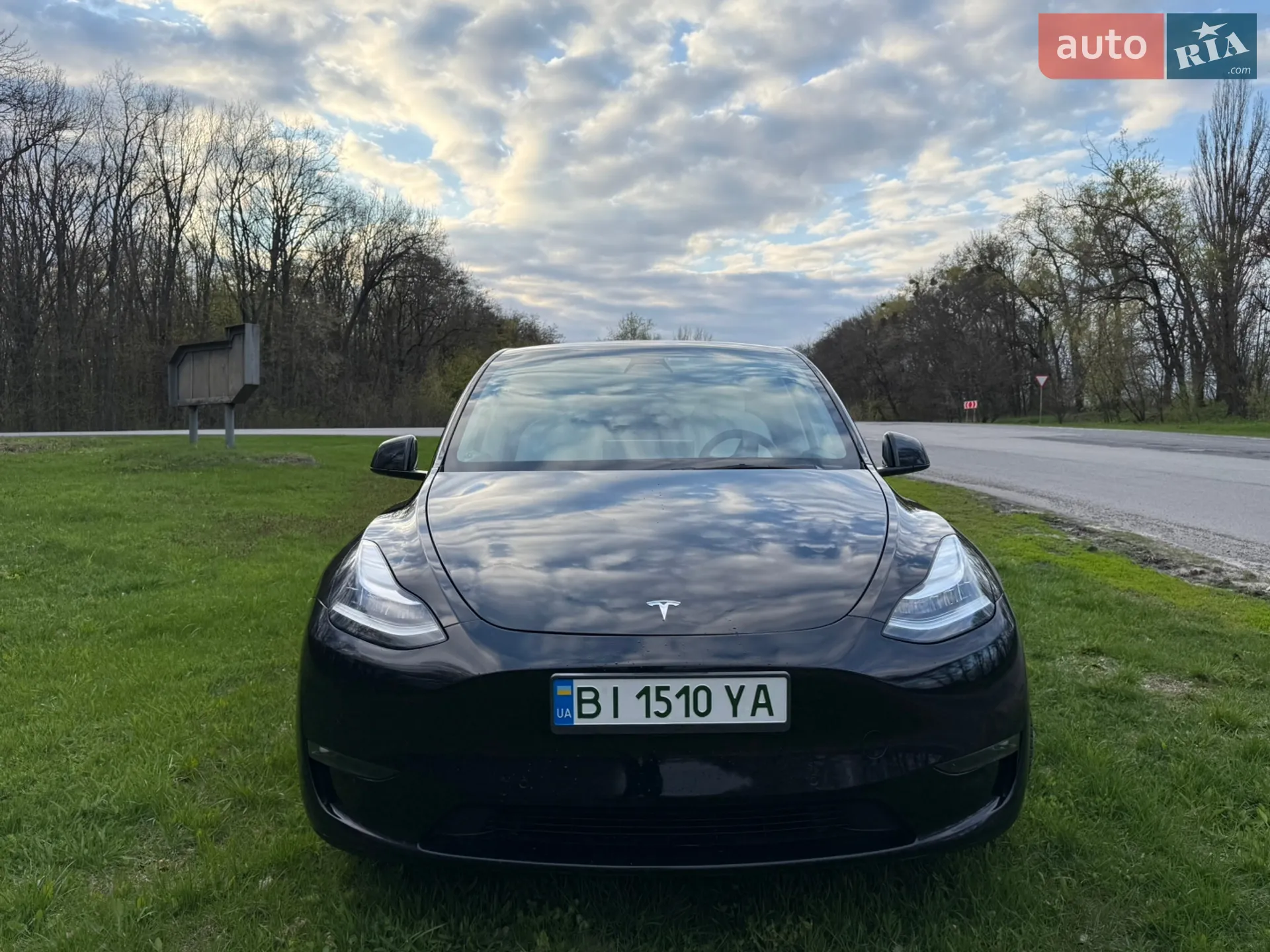 2021 Tesla Model Y - мініатюра 3