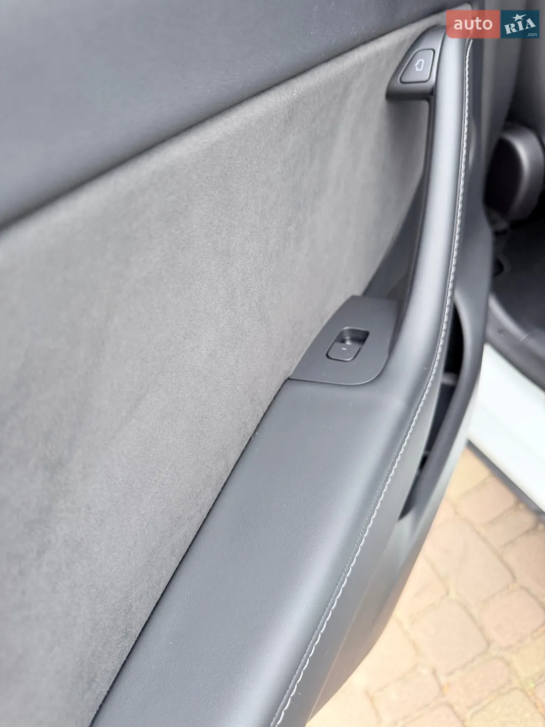 2022 Tesla Model Y - мініатюра 17