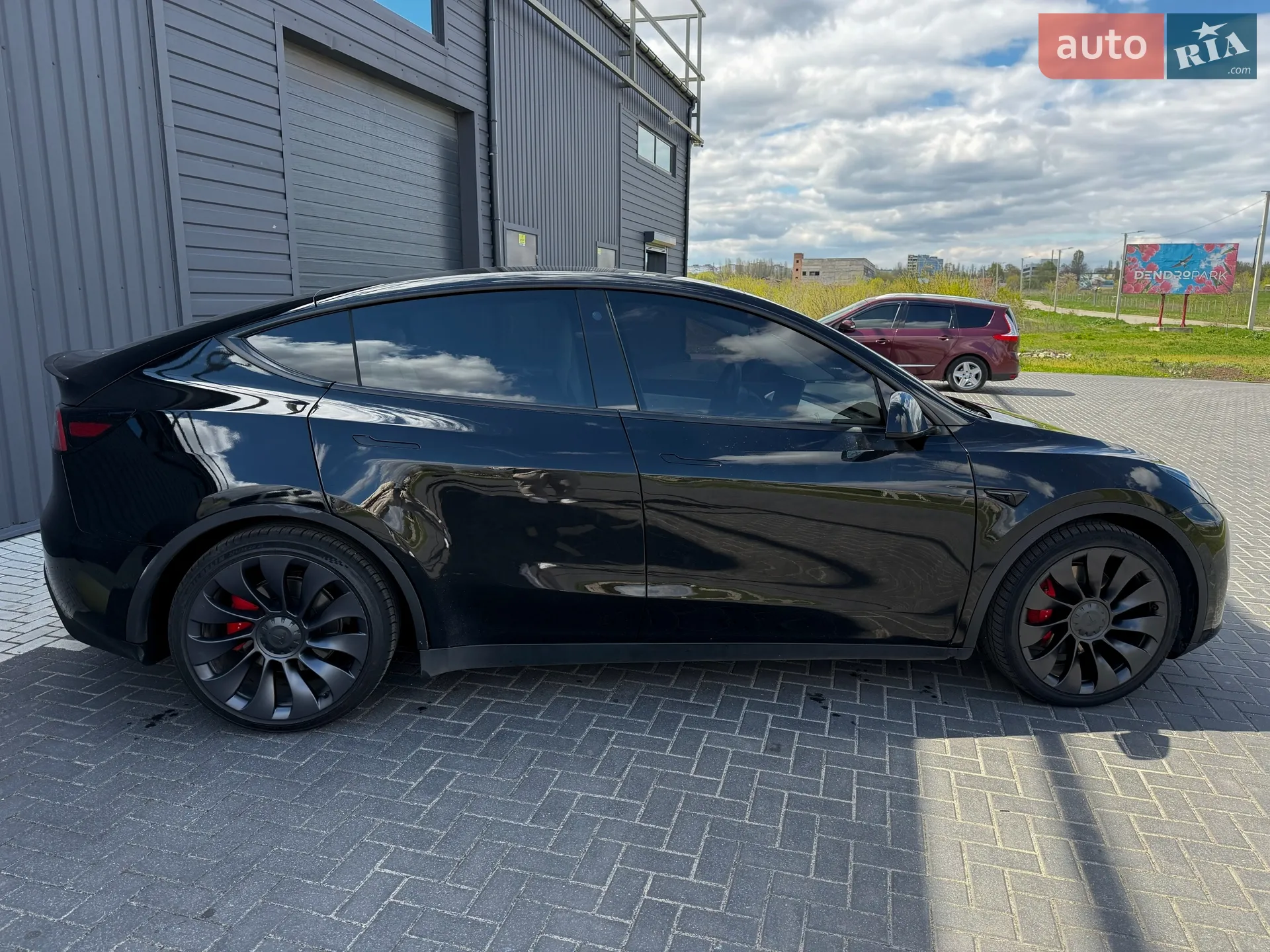 2021 Tesla Model Y - мініатюра 8