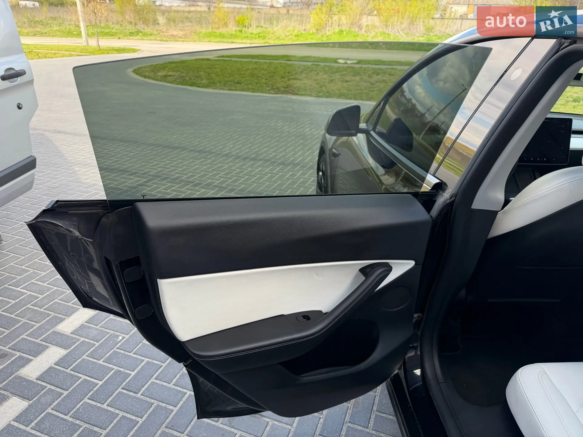 2021 Tesla Model Y - мініатюра 33
