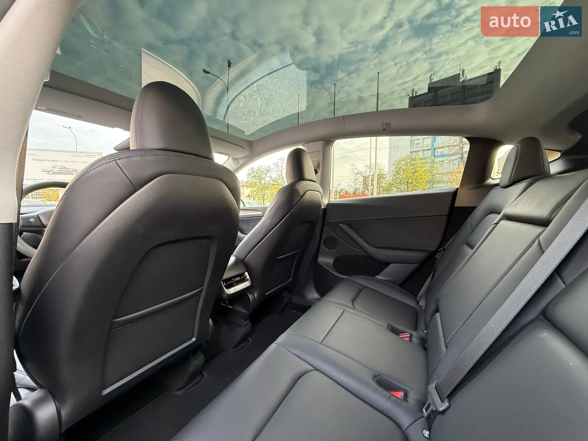 2023 Tesla Model Y - мініатюра 19