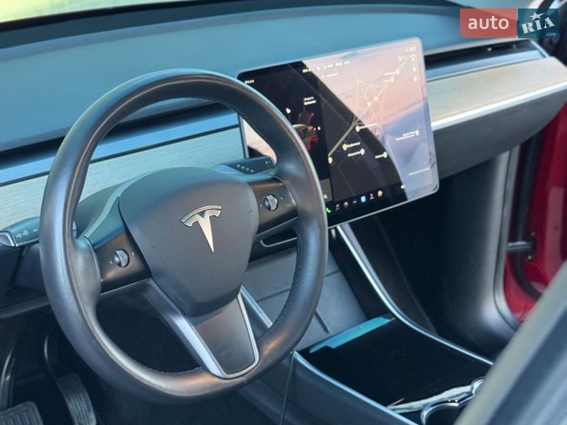 Внедорожник / Кроссовер Tesla Model Y 2021 в Львове