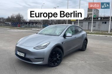 Позашляховик / Кросовер Tesla Model Y 2024 в Києві