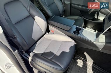 Внедорожник / Кроссовер Tesla Model Y 2022 в Ровно