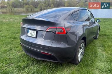Внедорожник / Кроссовер Tesla Model Y 2023 в Киеве