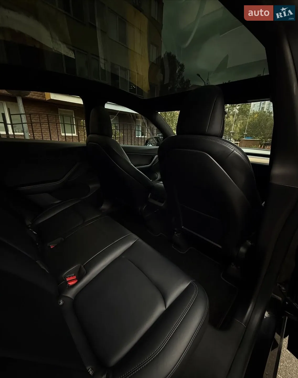 2020 Tesla Model Y - мініатюра 8