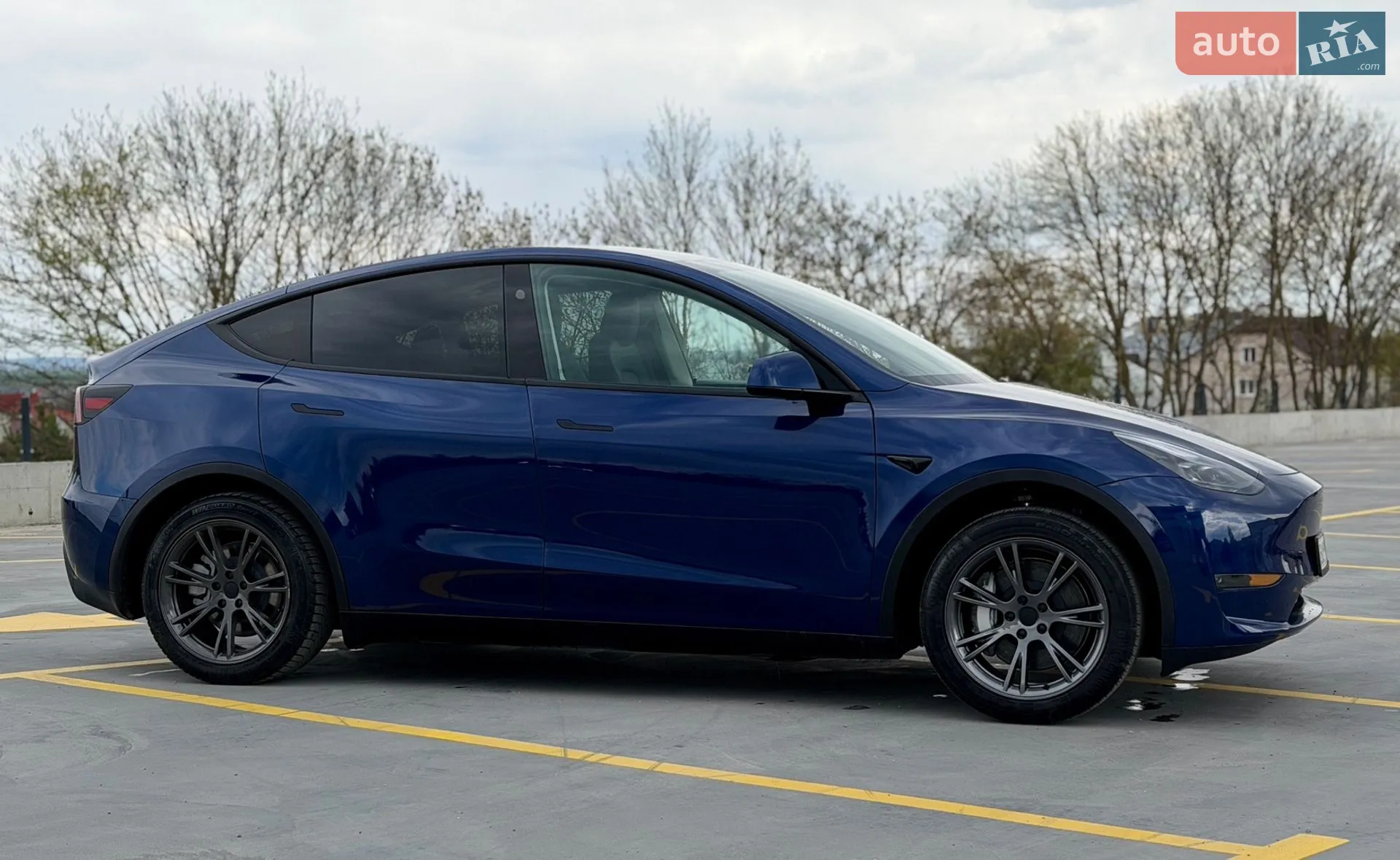 2025 Tesla Model Y - мініатюра 10