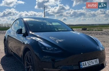 Внедорожник / Кроссовер Tesla Model Y 2024 в Киеве