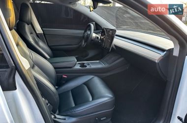 Внедорожник / Кроссовер Tesla Model Y 2021 в Киеве