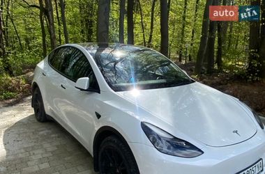 Позашляховик / Кросовер Tesla Model Y 2022 в Львові