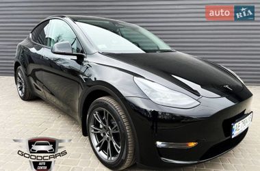 Позашляховик / Кросовер Tesla Model Y 2024 в Кам'янському