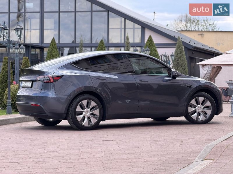 Внедорожник / Кроссовер Tesla Model Y 2022 в Стрые