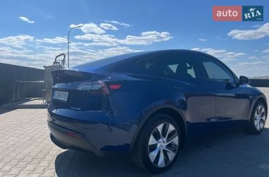 Внедорожник / Кроссовер Tesla Model Y 2023 в Киеве