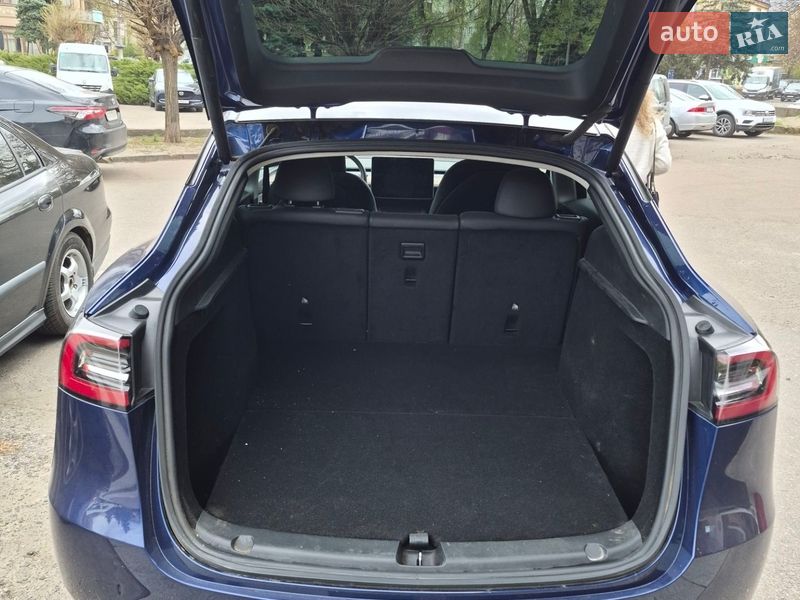 Внедорожник / Кроссовер Tesla Model Y 2023 в Черкассах