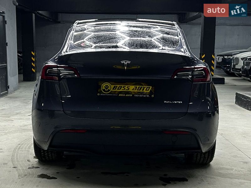 Внедорожник / Кроссовер Tesla Model Y 2023 в Черновцах