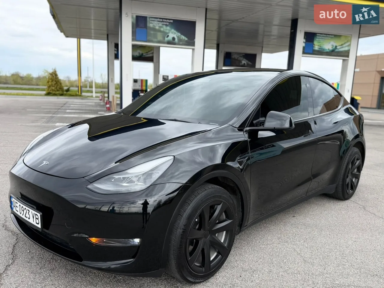 2021 Tesla Model Y - мініатюра 9