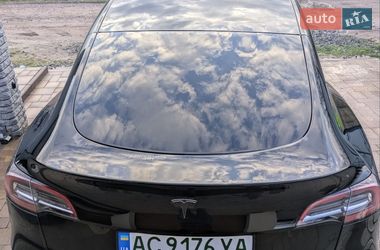 Внедорожник / Кроссовер Tesla Model Y 2021 в Нововолынске