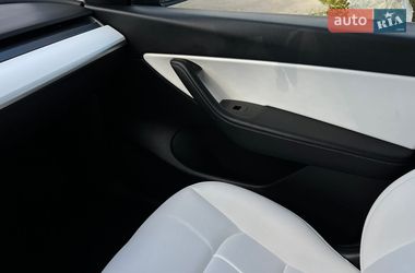 Внедорожник / Кроссовер Tesla Model Y 2020 в Львове
