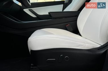 Внедорожник / Кроссовер Tesla Model Y 2020 в Львове
