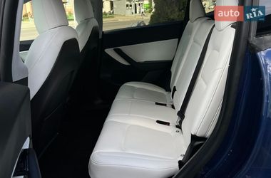 Внедорожник / Кроссовер Tesla Model Y 2020 в Львове