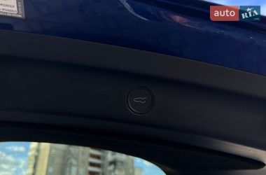 Внедорожник / Кроссовер Tesla Model Y 2020 в Львове