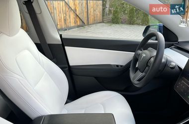 Внедорожник / Кроссовер Tesla Model Y 2020 в Львове