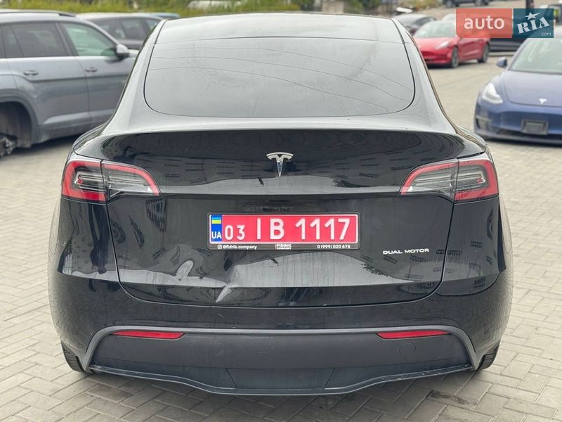 Внедорожник / Кроссовер Tesla Model Y 2023 в Луцке