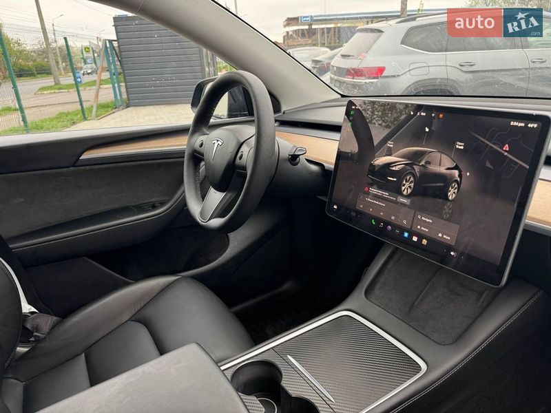 Внедорожник / Кроссовер Tesla Model Y 2023 в Луцке