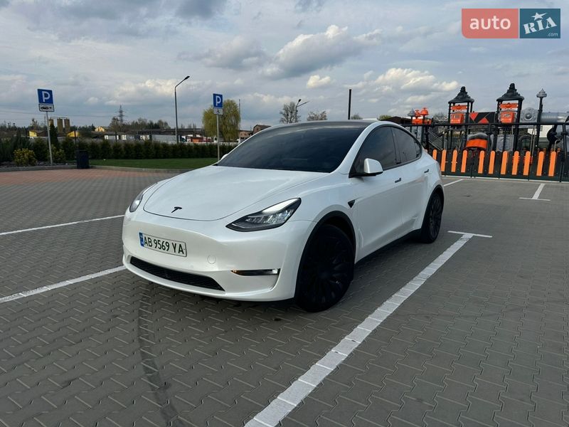 Tesla Model Y 2021