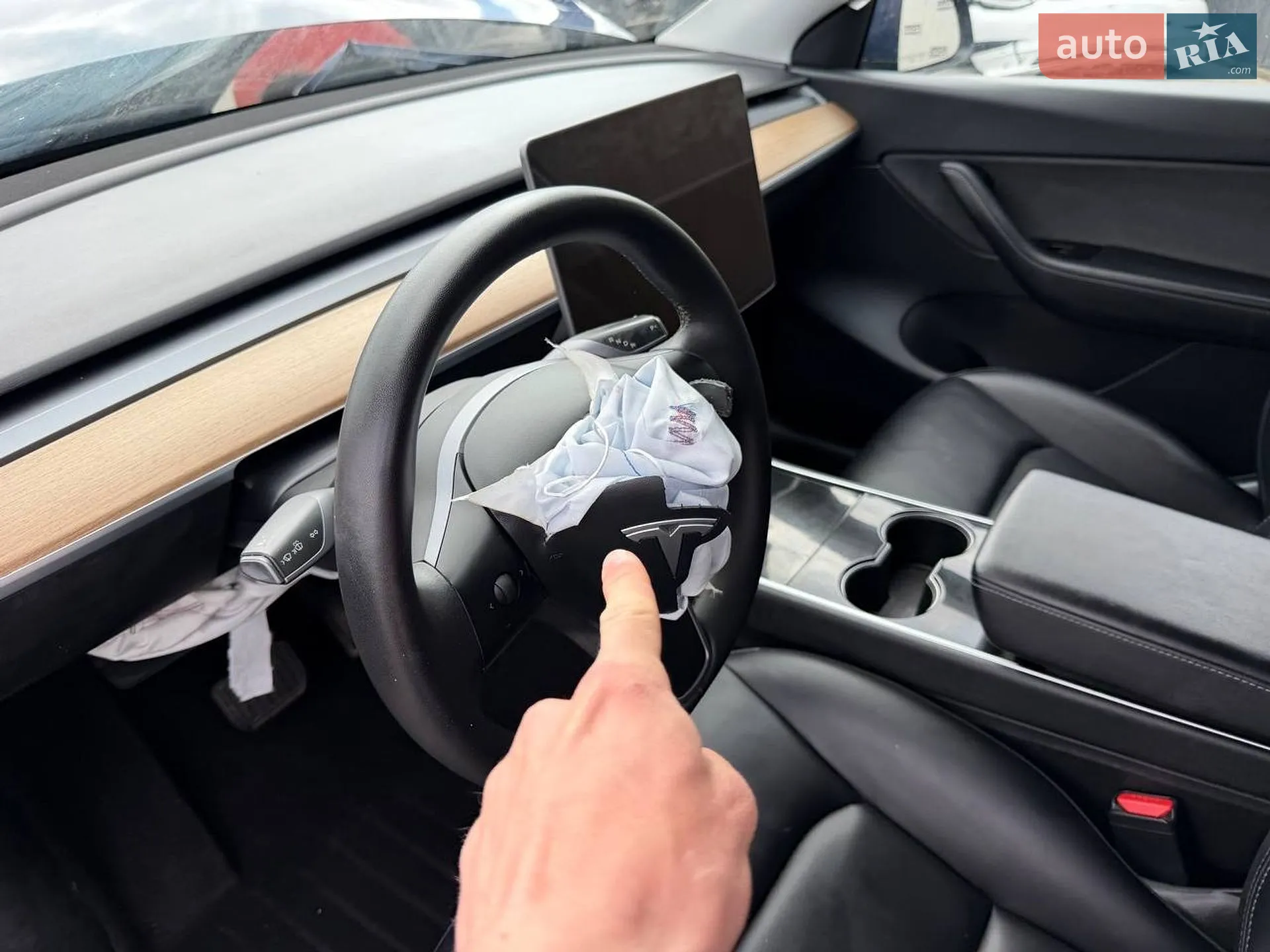 2020 Tesla Model Y - мініатюра 31