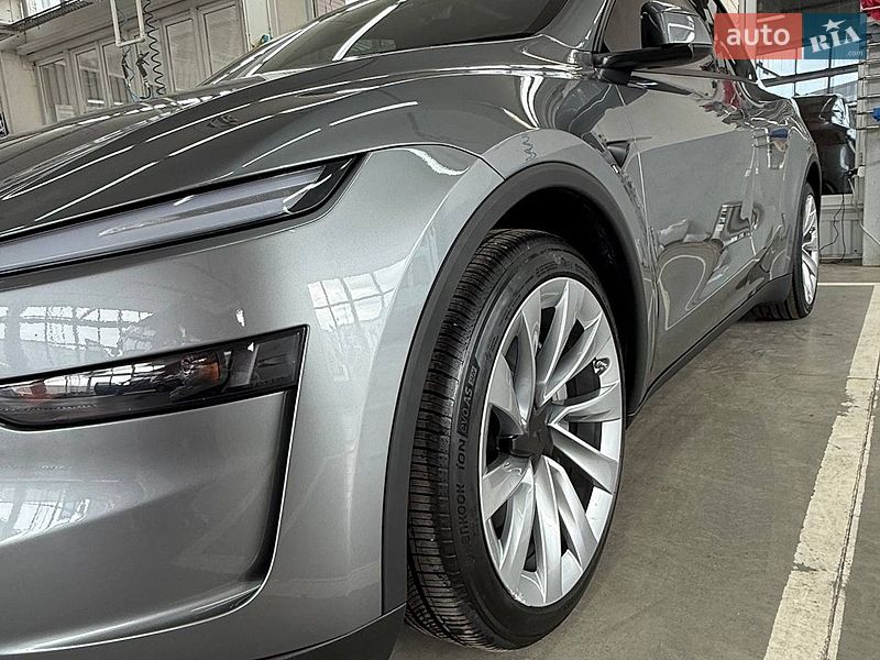 Позашляховик / Кросовер Tesla Model Y 2025 в Одесі