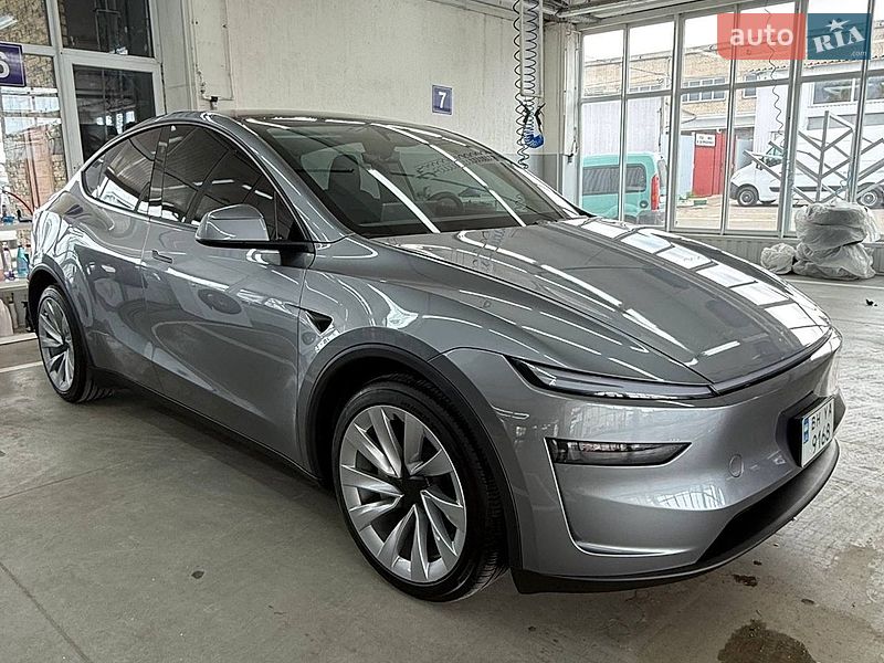 Позашляховик / Кросовер Tesla Model Y 2025 в Одесі