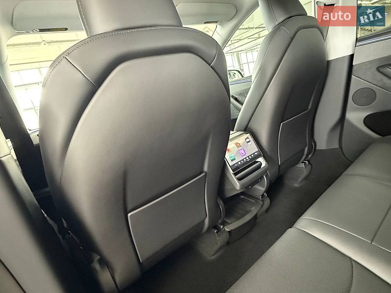 Позашляховик / Кросовер Tesla Model Y 2025 в Одесі
