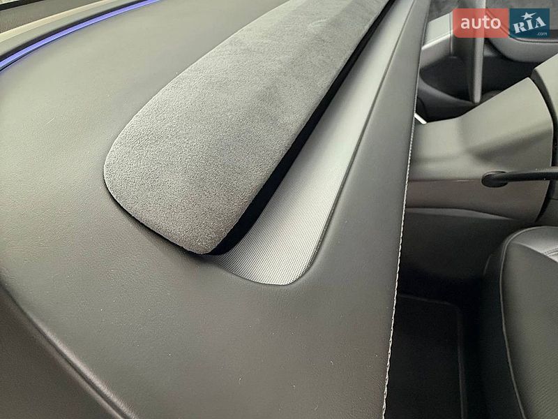 Позашляховик / Кросовер Tesla Model Y 2025 в Одесі
