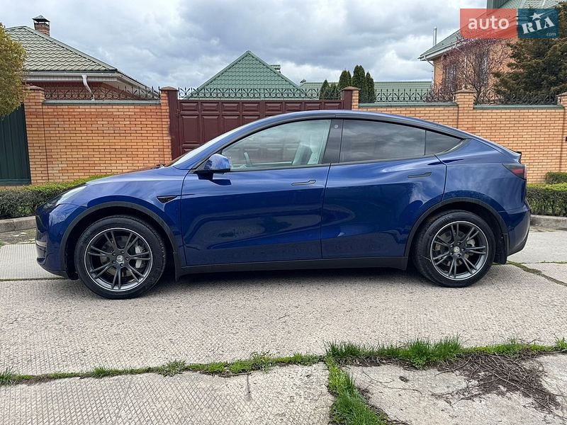 Внедорожник / Кроссовер Tesla Model Y 2021 в Харькове