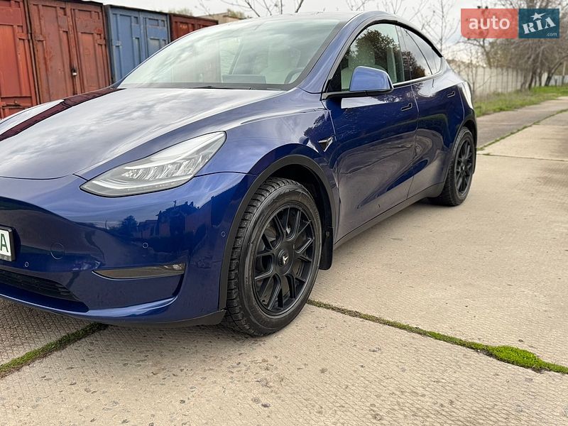Внедорожник / Кроссовер Tesla Model Y 2021 в Харькове