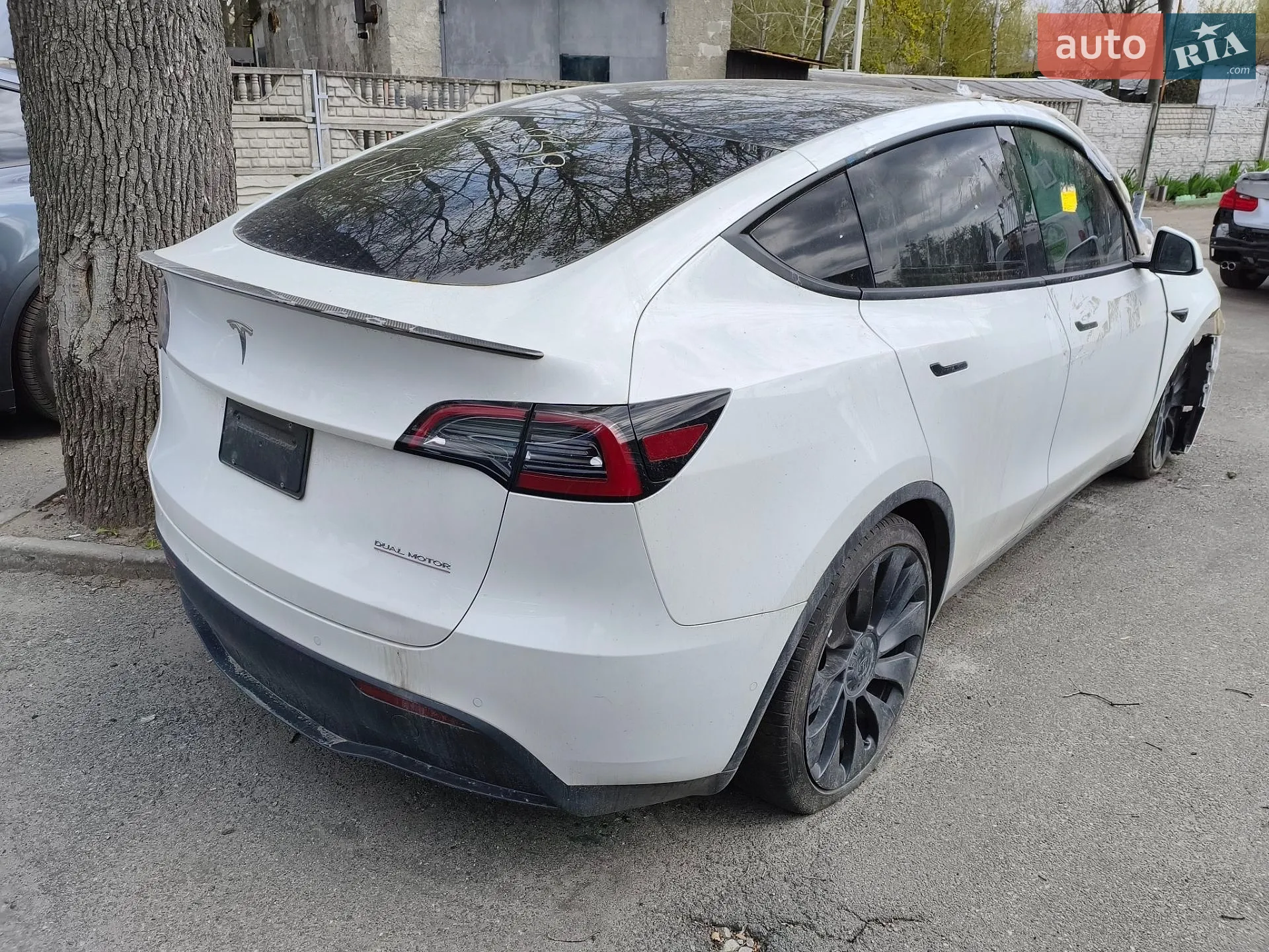 2021 Tesla Model Y - мініатюра 3