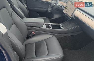 Внедорожник / Кроссовер Tesla Model Y 2023 в Киеве