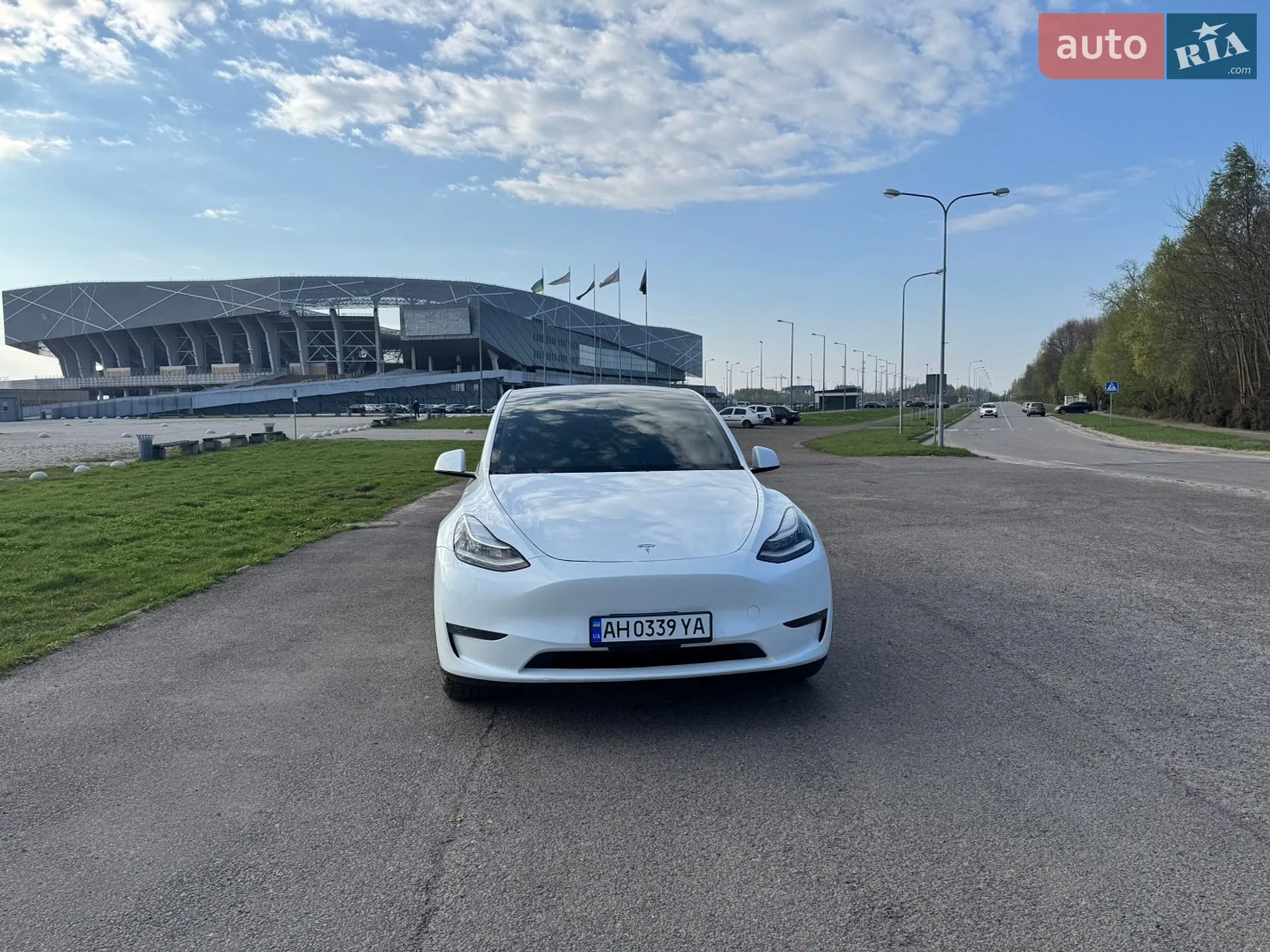 2020 Tesla Model Y - мініатюра 3
