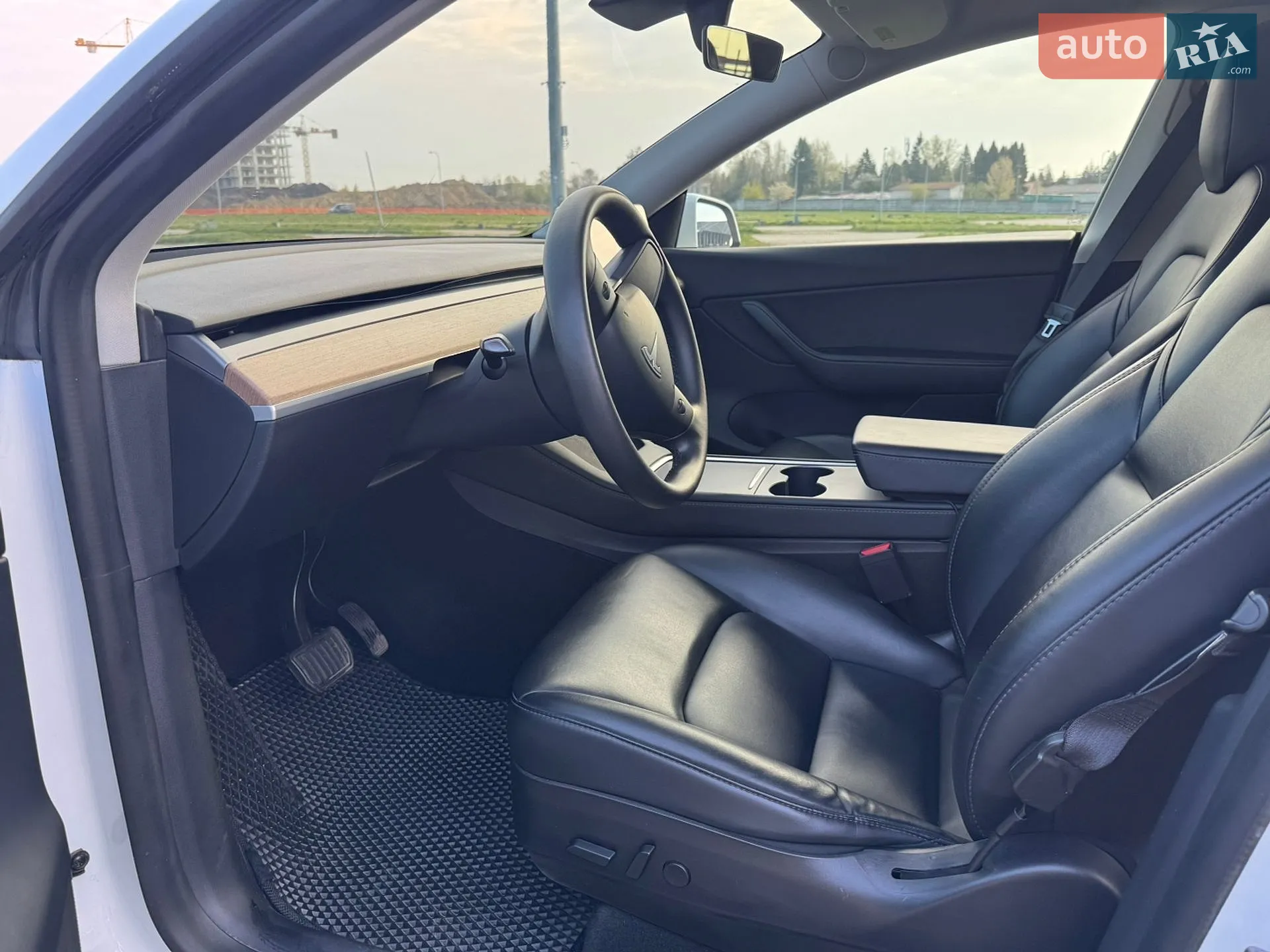 2020 Tesla Model Y - мініатюра 14