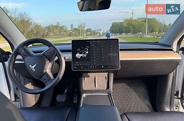 Внедорожник / Кроссовер Tesla Model Y 2020 в Львове