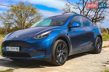 Внедорожник / Кроссовер Tesla Model Y 2024 в Днепре