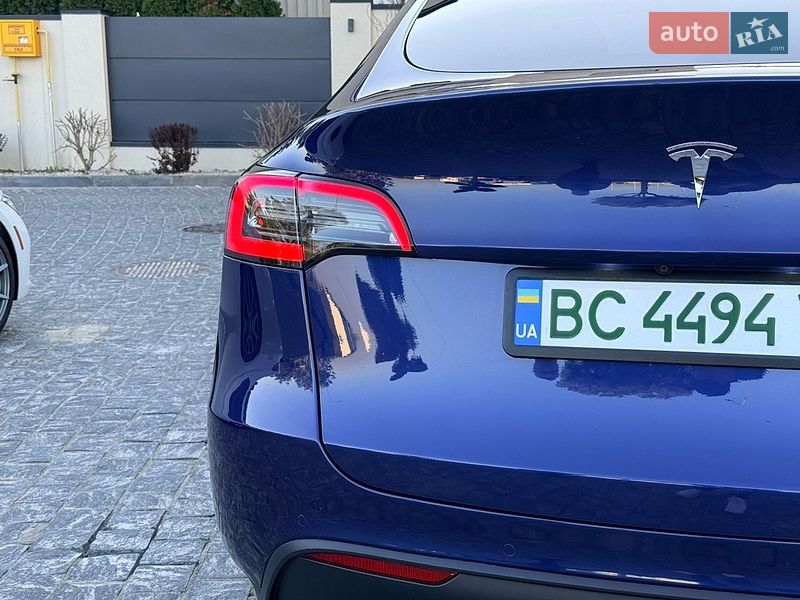 Внедорожник / Кроссовер Tesla Model Y 2021 в Львове