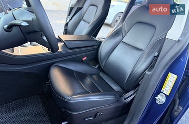 Внедорожник / Кроссовер Tesla Model Y 2021 в Львове
