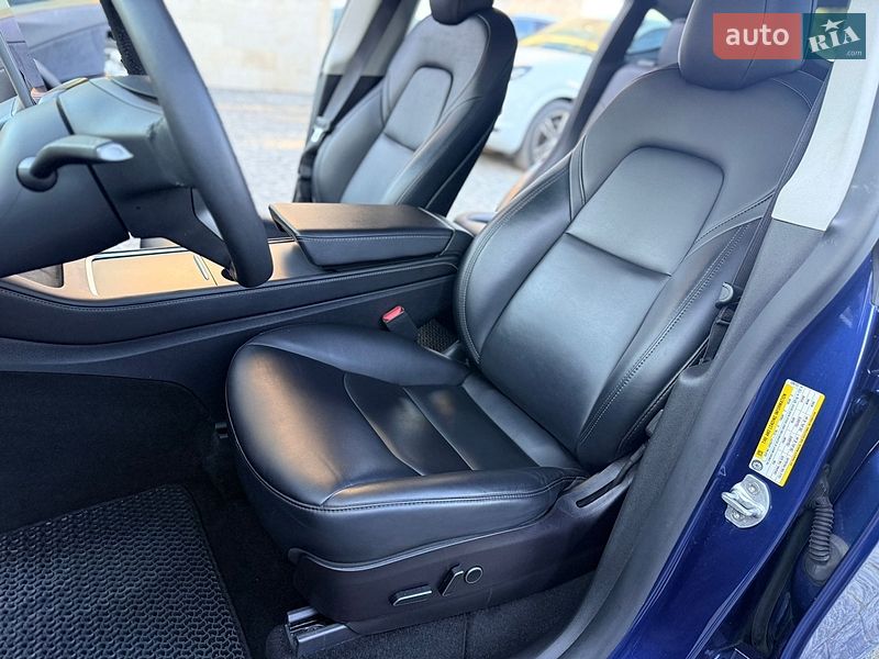Внедорожник / Кроссовер Tesla Model Y 2021 в Львове