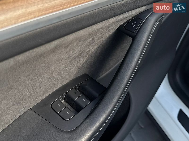 Внедорожник / Кроссовер Tesla Model Y 2023 в Ивано-Франковске