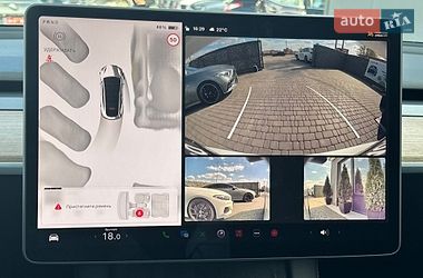 Внедорожник / Кроссовер Tesla Model Y 2023 в Ивано-Франковске