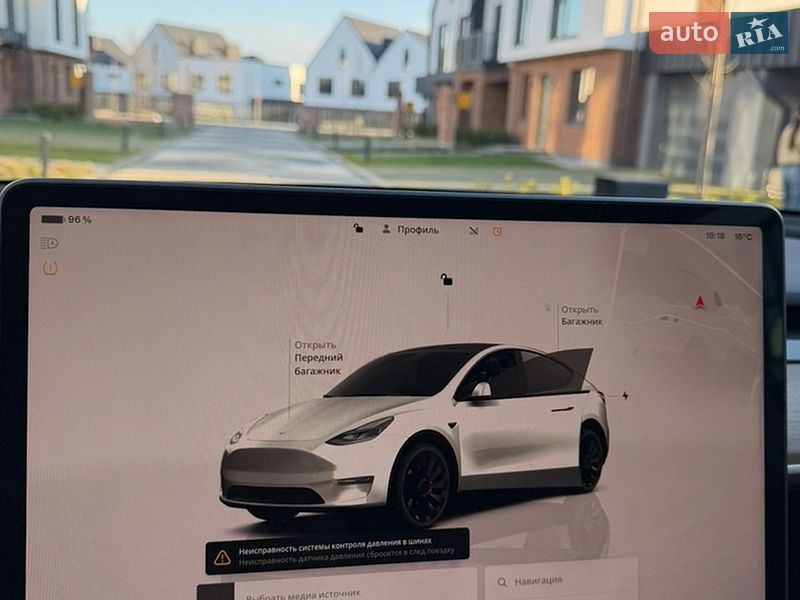 Внедорожник / Кроссовер Tesla Model Y 2022 в Львове
