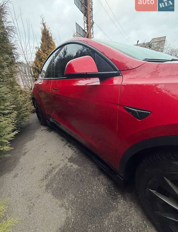 Tesla Model Y 2021