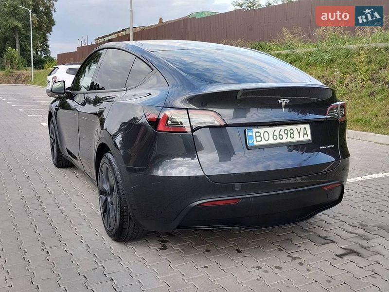 Внедорожник / Кроссовер Tesla Model Y 2024 в Львове